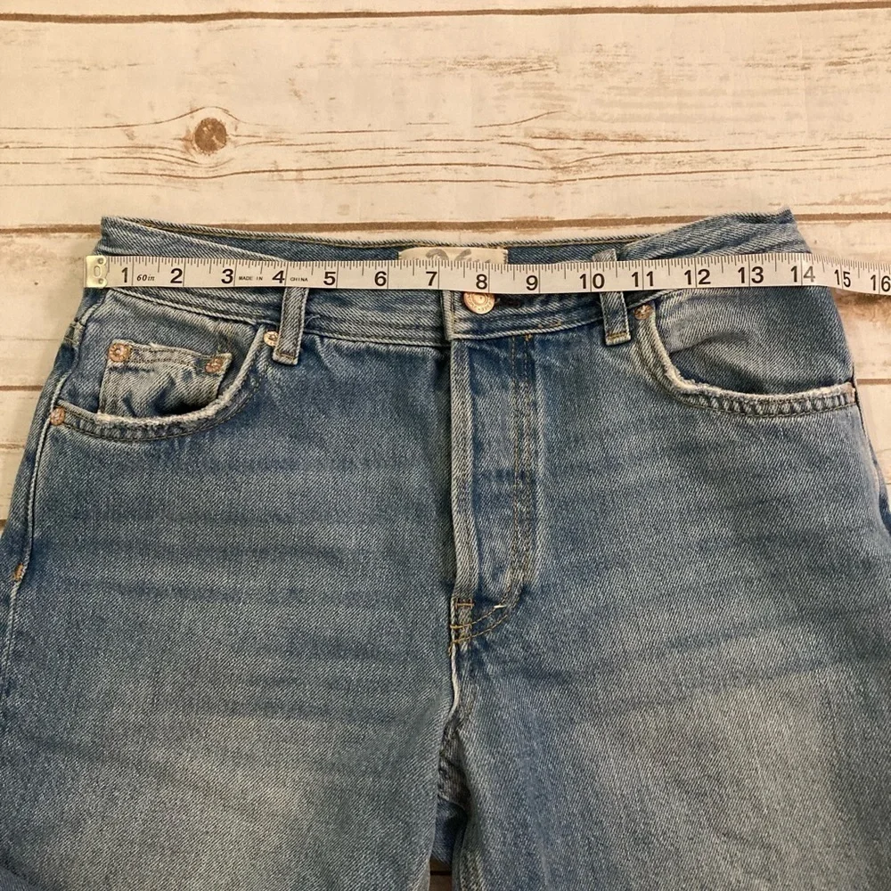 FREE PEOPLE Distressed Maggie Straight Jeans 26 Cropped Light Stone Fray Rip